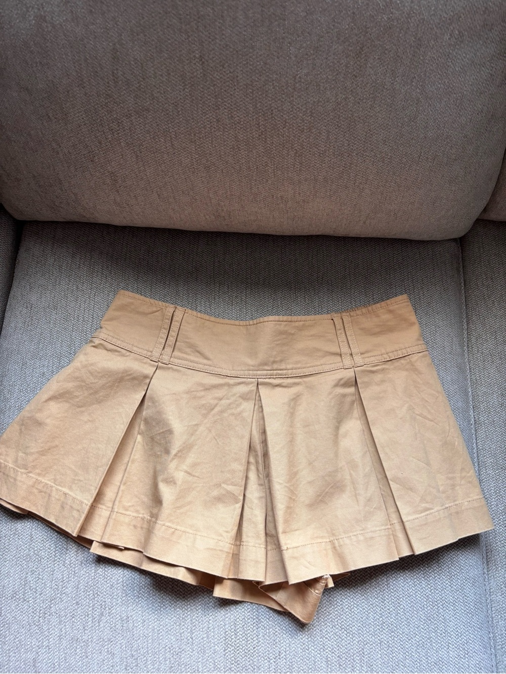 Kimchi Blue Blaire Pleated Micro Short
